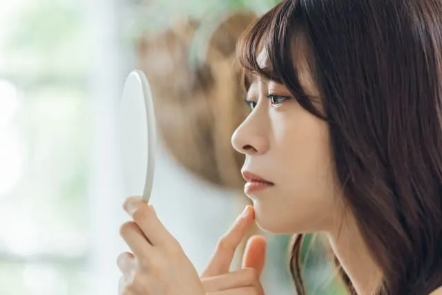 くすみ取りエステで肌が変わる！透明感を取り戻すプロのケアとは？
