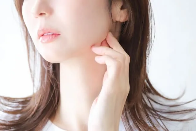 フェイスラインがすっきり!自宅ケアでは難しい悩みはエステで解決