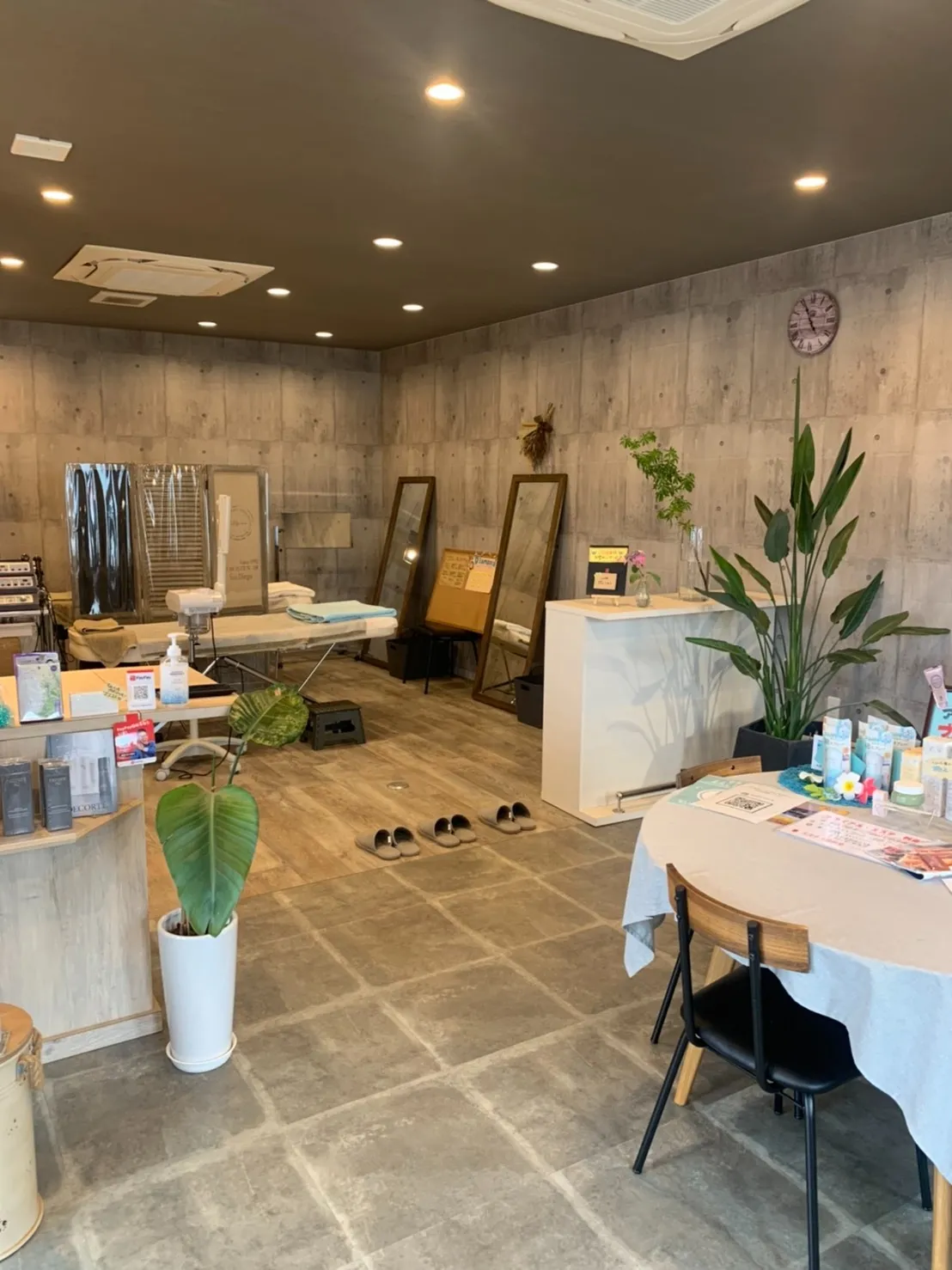 フェイシャルサロン｢SUMIRE｣小野店の内装